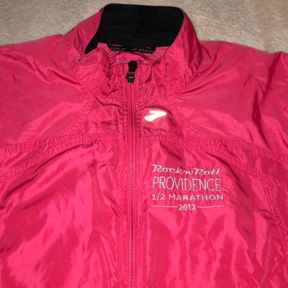 Brooks XL Windbreaker - Picture 2 of 10